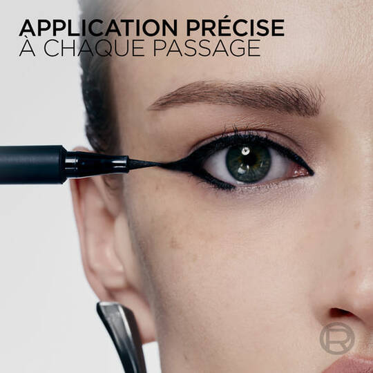 L’Oréal Paris & Mugler Eyeliner