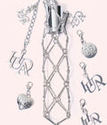 Huda Beauty TRAVEL SPRAY FRAGRANCE HOLDER WITH CHARMS