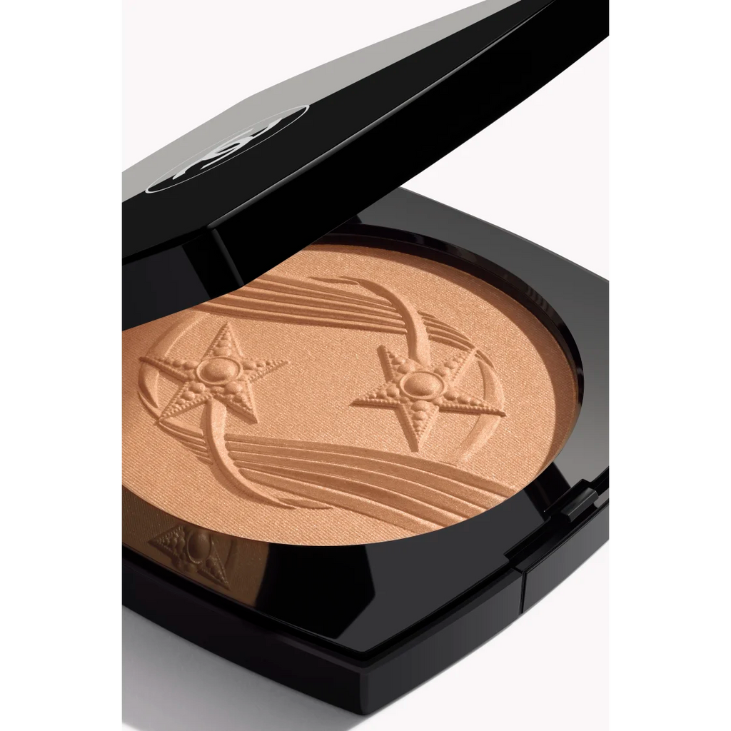 LES SYMBOLES DE CHANEL LA COMÈTE OVERSIZE ILLUMINATING POWDER