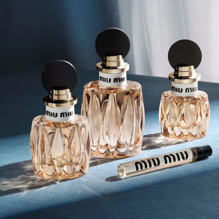 Miu Miu Miutine Eau de Parfum مع الفراولة والفانيليا