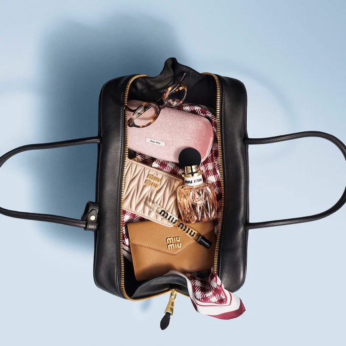 Miu Miu Miutine Eau de Parfum مع الفراولة والفانيليا
